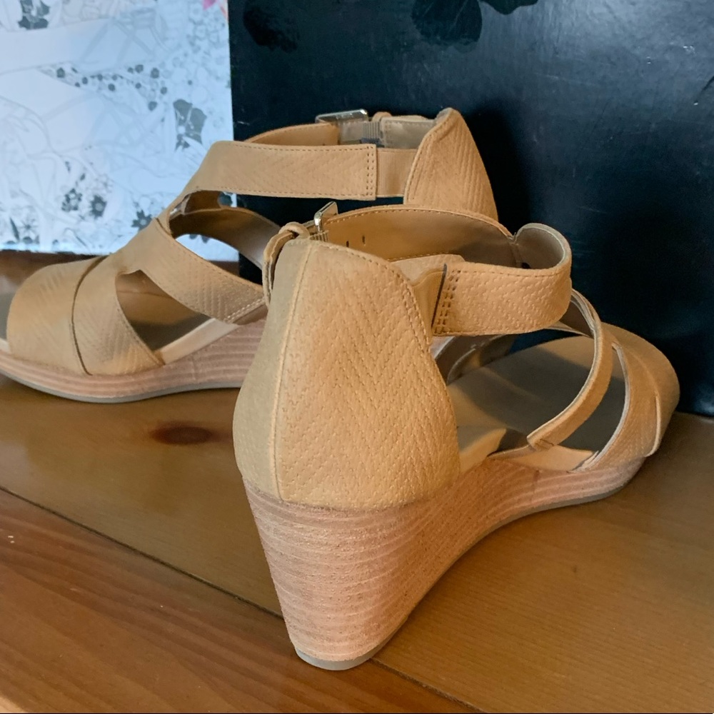 Brand new sandals